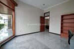 thumbnail-for-rent-rumah-cilandak-jakarta-selatan-1-lantai-ada-swimming-poll-0