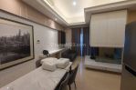 thumbnail-apartemen-the-peak-tunjungan-plaza-5-2-kamar-tidur-furnished-3