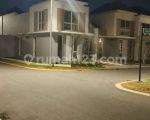 thumbnail-rumah-baru-di-paramount-petals-cluster-canna-tangerang-1