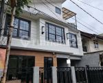 thumbnail-rumah-mewah-dijual-pondok-bambu-jakarta-design-american-colonial-2