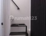 thumbnail-rumah-disewa-minimalis-cantik-di-setra-duta-11