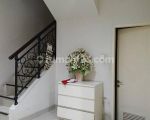 thumbnail-rumah-furnished-rapih-sudah-renovasi-di-michelia-gading-serpong-4