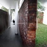 thumbnail-rumah-modern-dalam-komplek-elite-di-cinere-9