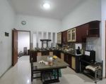 thumbnail-rumah-mewah-minimalis-15-lantai-di-perumahan-puri-gading-solo-baru-7