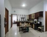 thumbnail-rumah-mewah-minimalis-15-lantai-di-perumahan-puri-gading-solo-baru-2