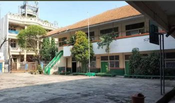 Dijual Gedung Sekolah Di I Gusti Ngurah Rai Cakung