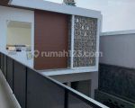 thumbnail-rumah-minimalis-di-pratista-taman-sakura-bandung-8