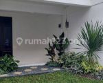 thumbnail-rumah-modern-3-lantai-ada-rooftop-di-jatibening-1