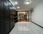 thumbnail-properti-mewah-dijual-rumah-megah-jl-kemang-dalam-halaman-luas-11