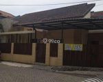 thumbnail-rumah-disewakan-taman-pondok-indah-wiyung-surabaya-0