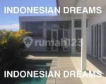 thumbnail-villa-3-br-baru-renovasi-all-white-style-lokasi-persawahan-1