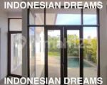 thumbnail-villa-3-br-baru-renovasi-all-white-style-lokasi-persawahan-6