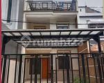 thumbnail-yuk-survey-rumah-baru-tiga-lt-bagus-di-turangga-bandung-318m8-0