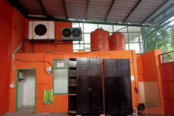 Disewakan Gudang Akses Truk Wing Box di Holis