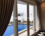 thumbnail-classic-white-house-in-quite-area-of-pondok-indah-8