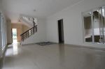 thumbnail-di-sewakan-rumah-2-lantai-di-cluster-san-lorenzo-gading-serpong-9