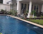 thumbnail-jual-cepat-rumah-mewah-pool-4