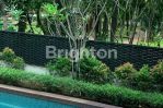 thumbnail-luxury-home-in-kebayoran-baru-with-swimming-pool-6-bedrooms-4-bathrooms-0