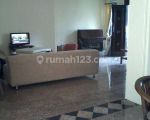 thumbnail-for-rent-rumah-cantik-2-lantai-daerah-menteng-2