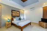 thumbnail-sewa-villa-keluarga-4-kamar-tidur-di-sanur-bali-bvi37777-1