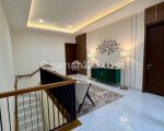 thumbnail-eldora-suvarna-sutra-rumah-mewah-full-furnished-full-renovasi-1