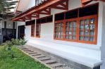 thumbnail-rumah-bagus-murah-terawat-lokasi-favorit-turangga-bandung-0