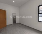 thumbnail-rumah-baru-design-modern-di-puloasem-jakarta-timur-4