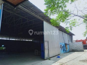 Gudang di Jalan Raya Kampung Melayu , Tangerang Bagus