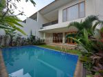 thumbnail-for-rent-house-beautiful-disewakan-rumah-cantik-bangunan-2-lantai-lokasi-harga-0