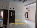 thumbnail-rumah-cantik-siap-huni-posisi-hoek-dekat-bandara-adisutjipto-4