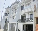 thumbnail-if06-brand-new-townhouse-private-pool-di-kebagusan-jakarta-selatan-9