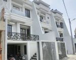 thumbnail-if06-brand-new-townhouse-private-pool-di-kebagusan-jakarta-selatan-10