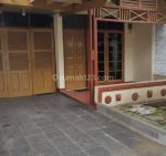 thumbnail-disewakan-rumah-bagus-di-komplek-turangga-0