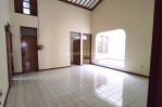 thumbnail-disewakan-rumah-bagus-di-komplek-turangga-10