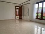 thumbnail-dijual-rumah-bangunan-baru-di-kemang-selatan-semi-furnished-4