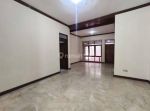 thumbnail-rumah-lt-240-dalam-komplek-elit-pesona-di-jalan-utama-margonda-raya-depok-13