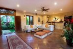 thumbnail-villa-6-are-view-sawah-lantai-2-full-furnished-di-berawa-canggu-7