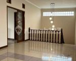 thumbnail-rumah-2-lantai-bagus-unfurnished-di-cikutra-bandung-7