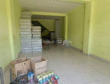 Ruko 3 Lantai Dijual Ada Teras, Area Denpasar Utara