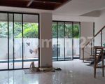 thumbnail-rumah-mewah-modern-tropis-hook-private-pool-diprime-area-kemang-jakarta-selatan-6