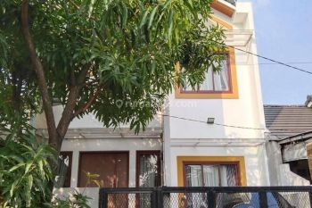 Disewa dikontrakan Rumah 2 Lantai di Perum Bekasi Timur Regency