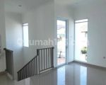 thumbnail-rumah-baru-2-lantai-view-perkebunan-di-setraduta-7