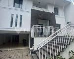 thumbnail-disewakan-rumah-area-kebayoran-baru-senopati-jakarta-selatan-0