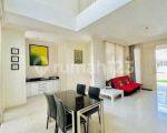 thumbnail-sewa-rumah-mewah-long-beach-pakuwon-city-2-lt-full-renov-furnish-1