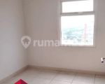 thumbnail-disewa-apartemen-springlake-3br-kosongan-murah-1