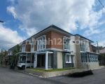 thumbnail-rumah-elite-2-lantai-dalam-perumahan-di-jalan-kabupaten-yogyakarta-1