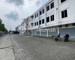 thumbnail-dijual-ruko-jalan-bangau-komplek-the-raztan-palace-wilson-3