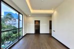 thumbnail-jual-apartemen-pakubuwono-menteng-3-bedroom-semi-furnished-2