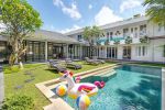 thumbnail-for-rent-daily-7-bedroom-luxury-villa-in-seminyak-bali-bvi46402-4