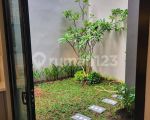 thumbnail-rumah-bagus-kt-4-1-di-versailes-bsd-khusus-pembeli-5